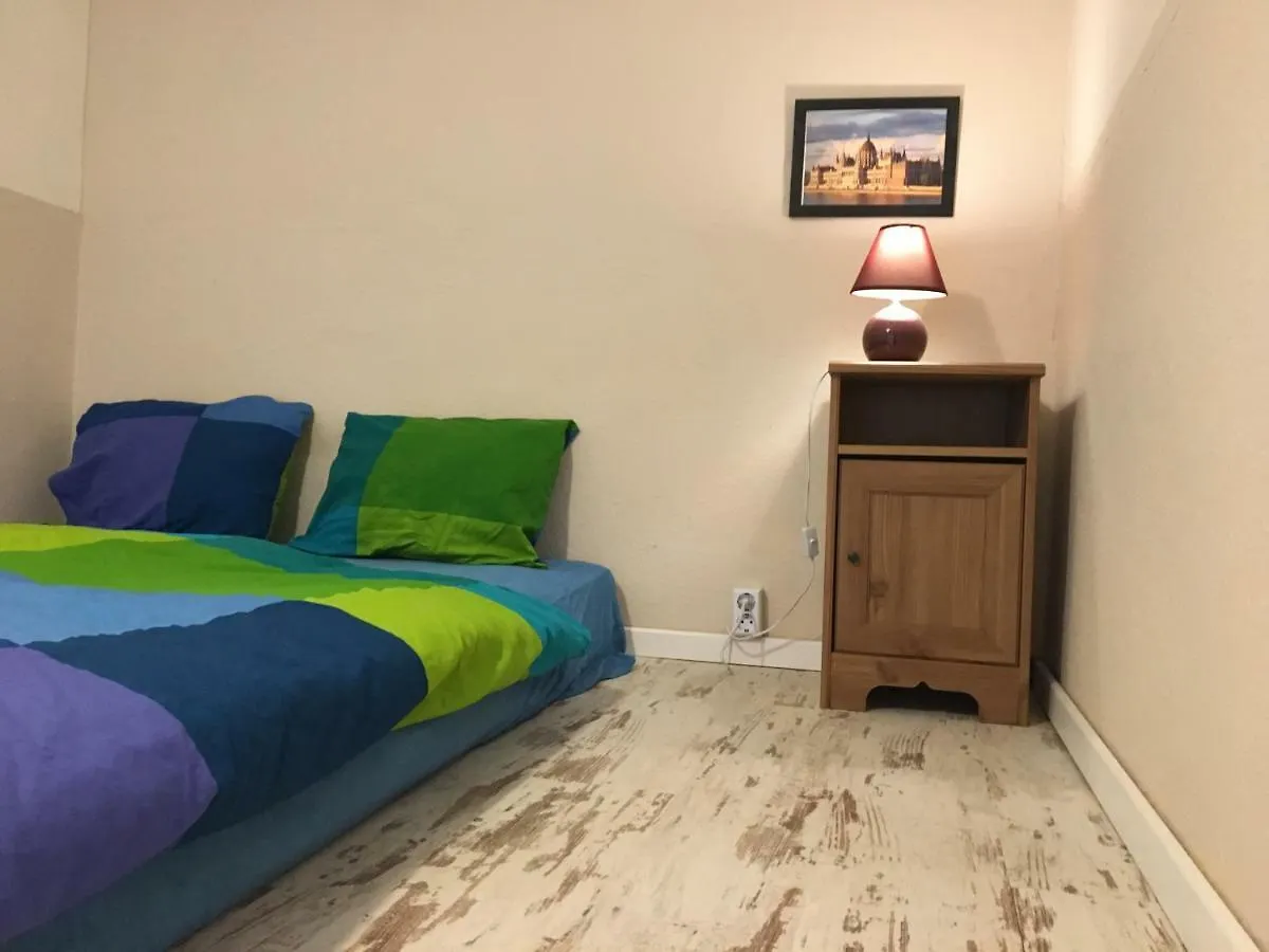 Emerald Apartment 布达佩斯